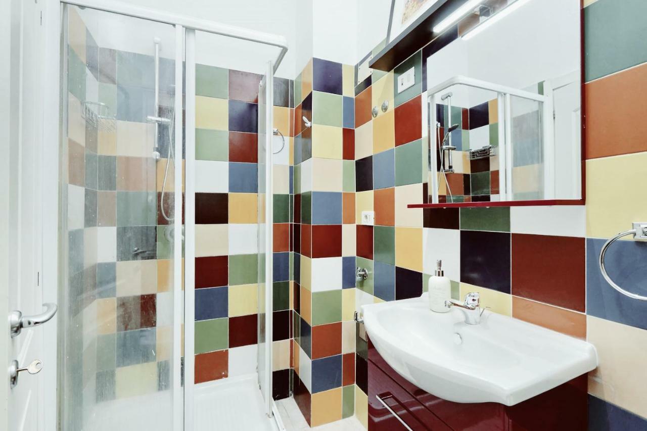 Bbhome Trastevere Station White Chic Apartment Rom Exterior foto